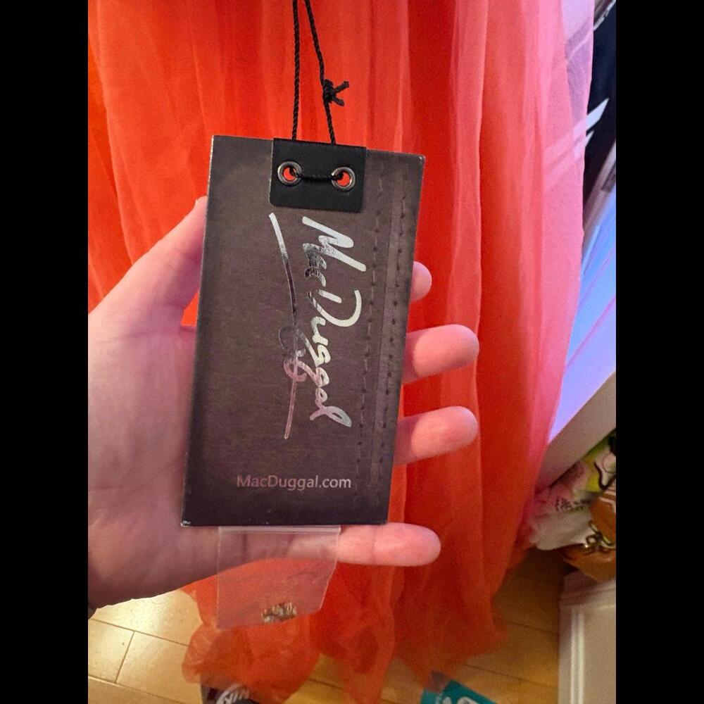 Mac Duggal - Picture 6 of 7